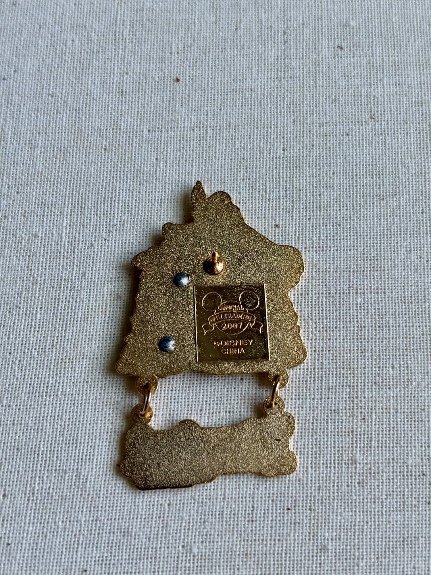 DLR Icons Dangle Pin, the back
