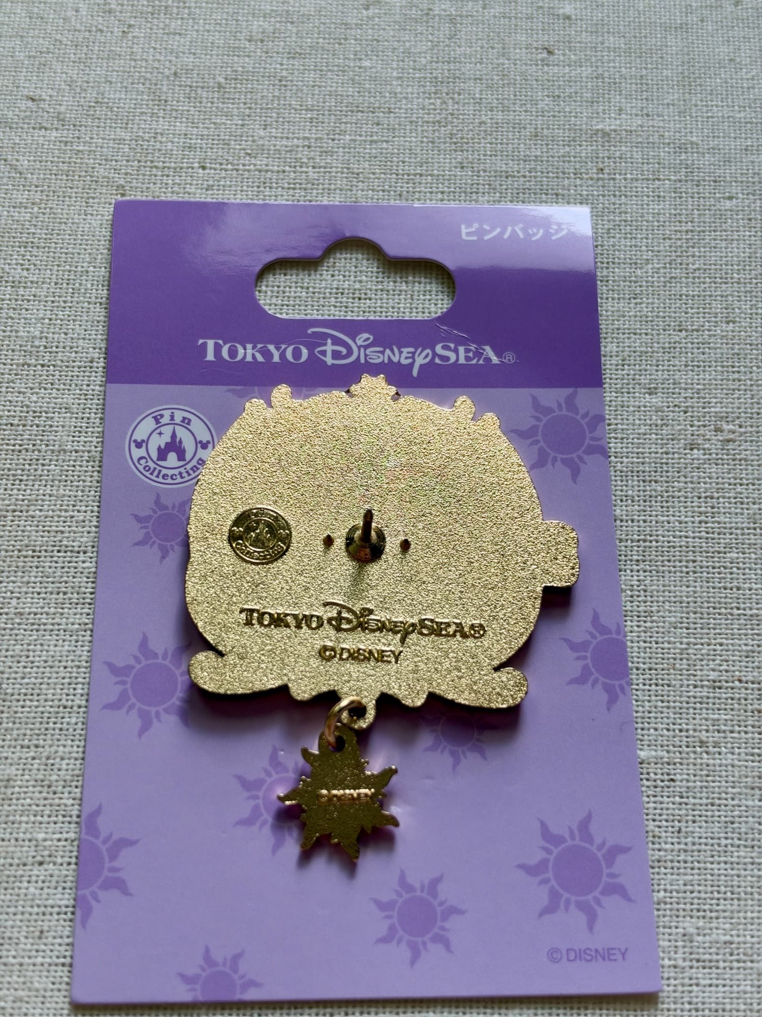 Tokyo Rapunzel’s Lantern Featival Pin, the back