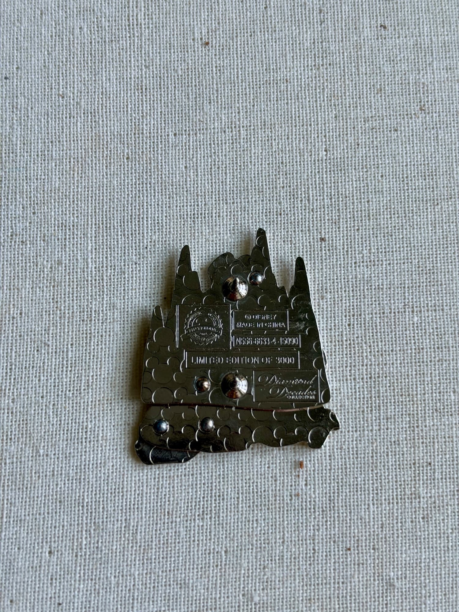 Diamond Decades Goofy Treasure Pin, the back