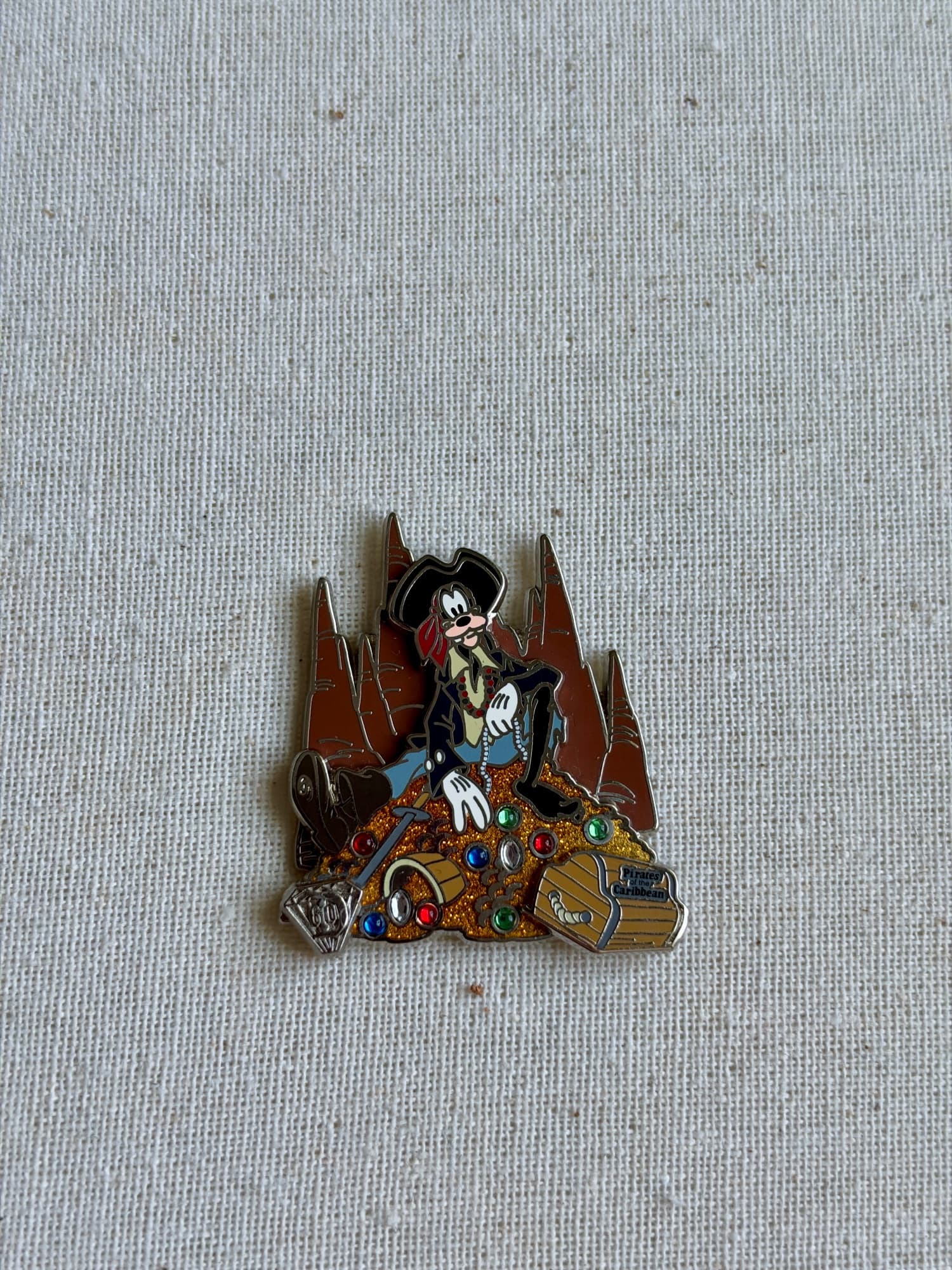 Diamond Decades Goofy Treasure Pin, the front