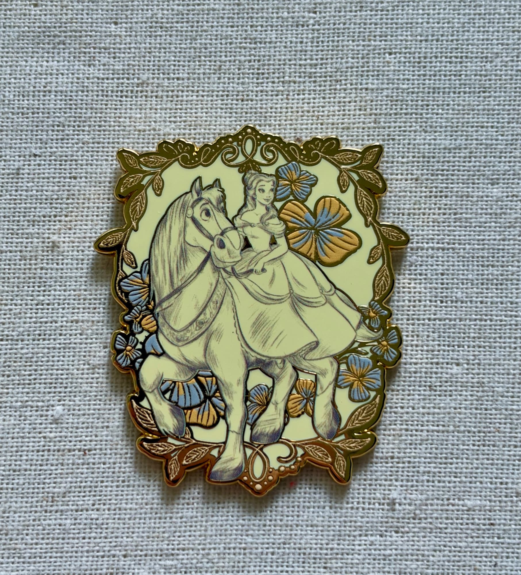 Boxlunch Princess Horses Pin - Belle, the front