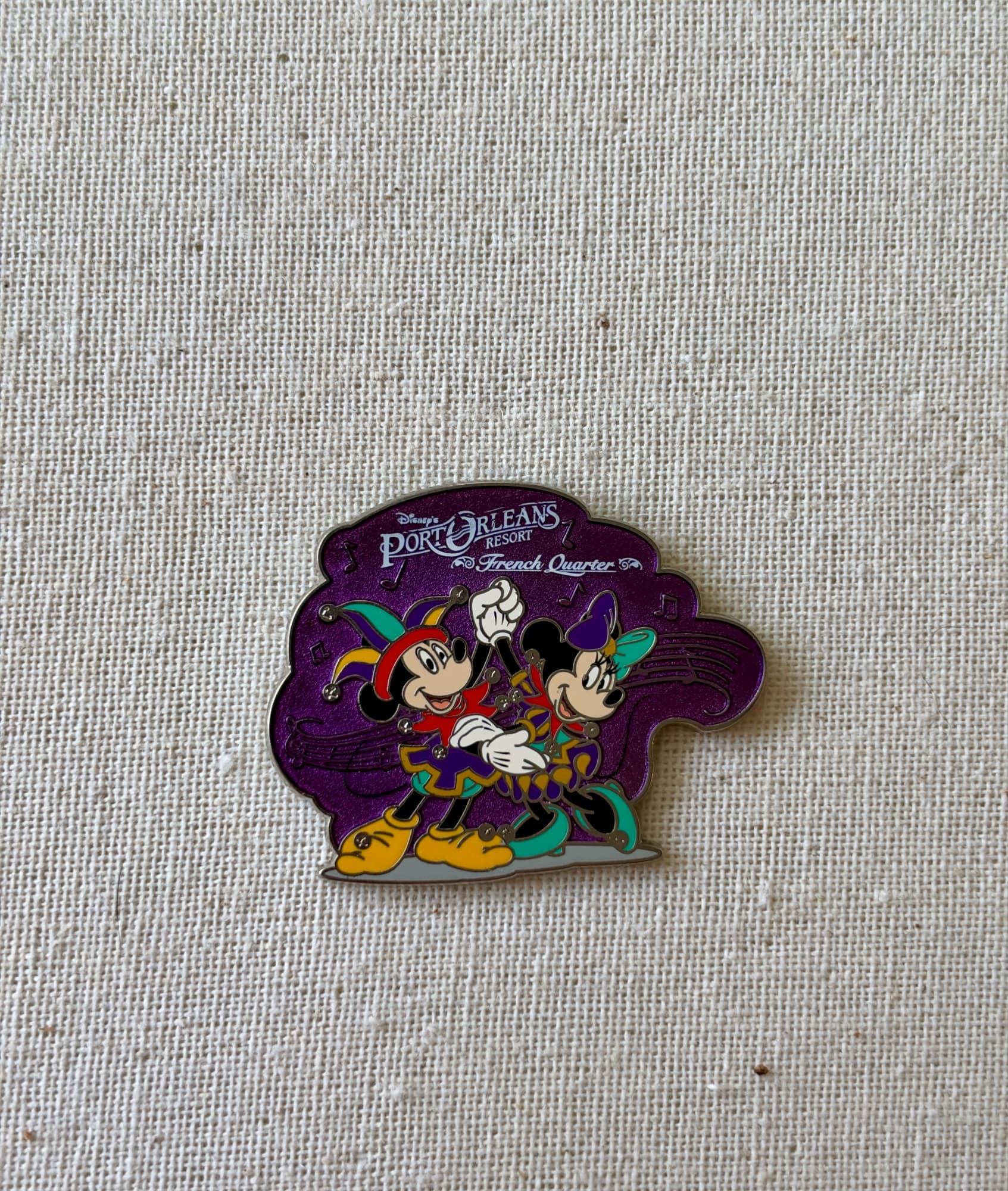 Mickey/Minnie Port Orleans French Quarter Pin, the front