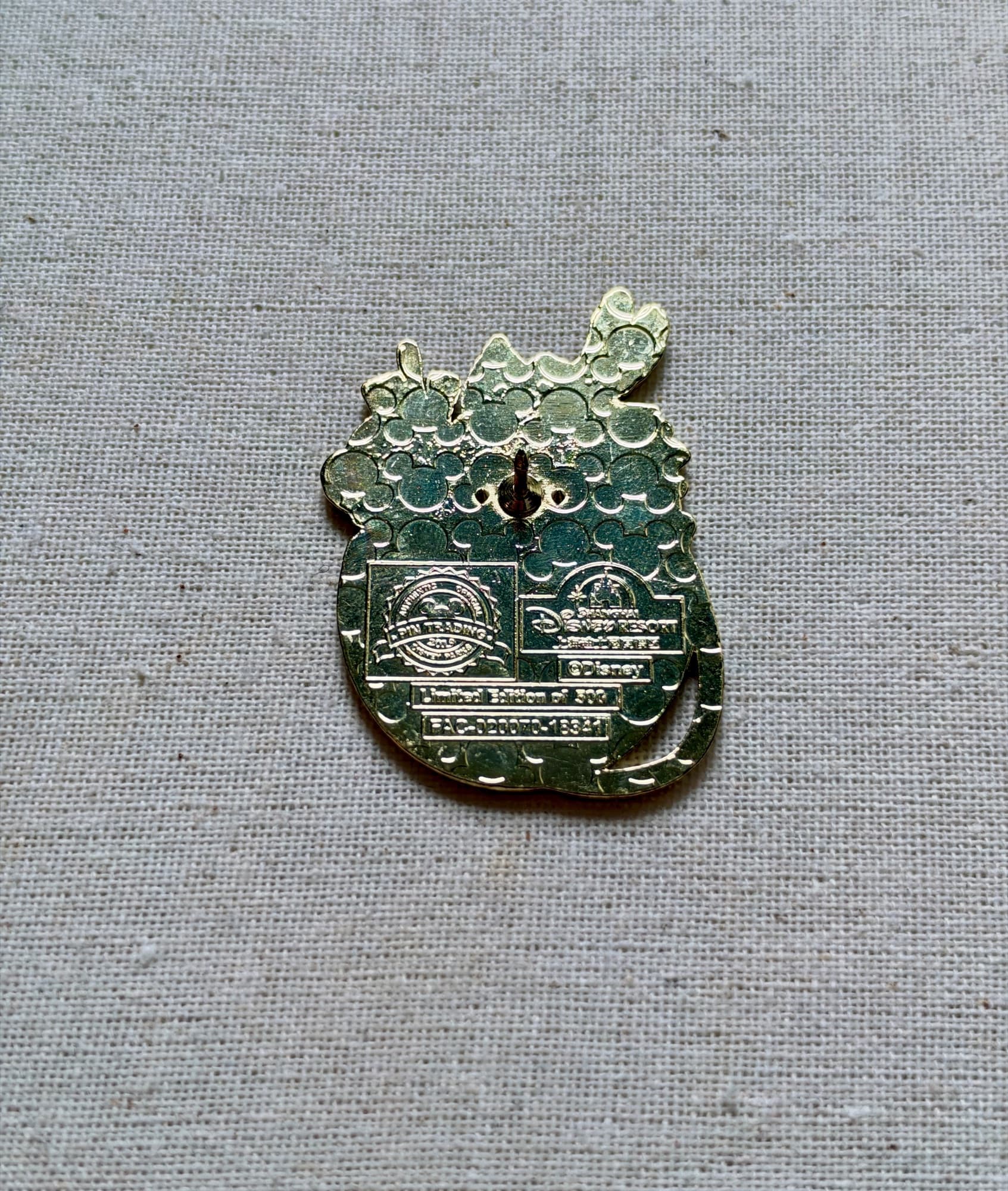 Shanghai DL Gelatoni Mystery Pin, the back
