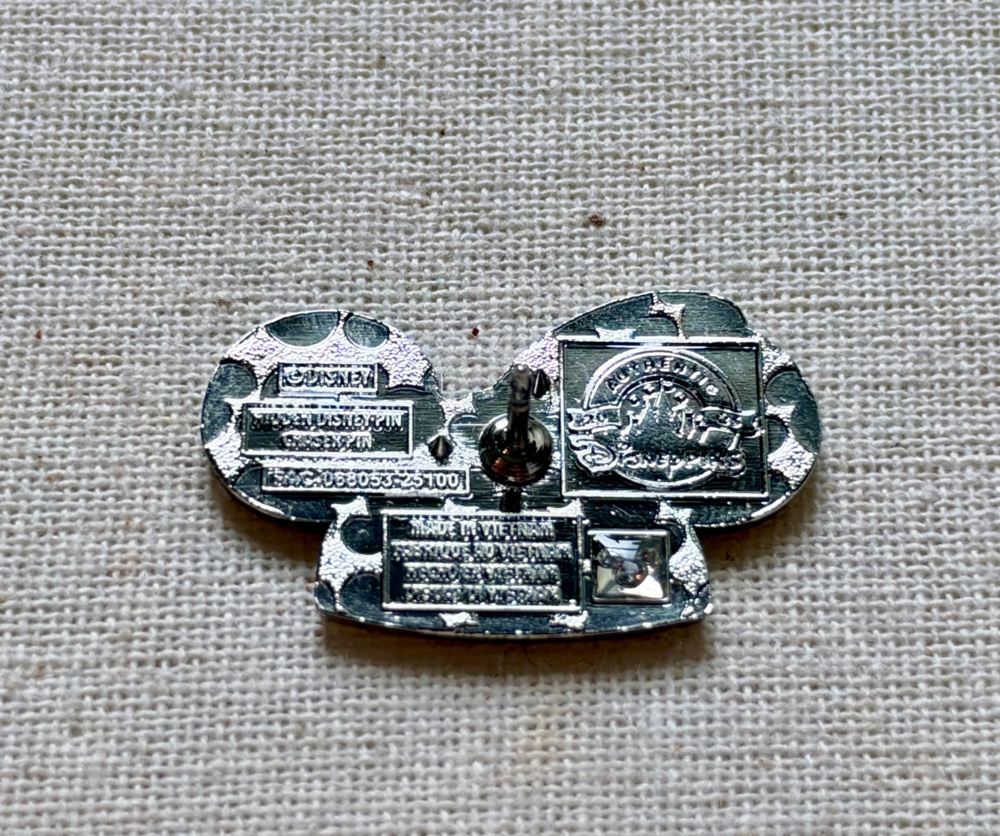 Sorcerer Mickey Chaser Pin, the back