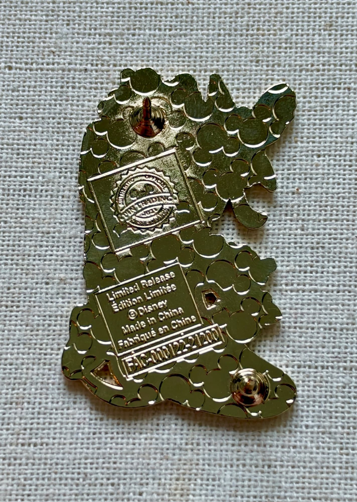 Jaq & Gus Stocking Pin, the back
