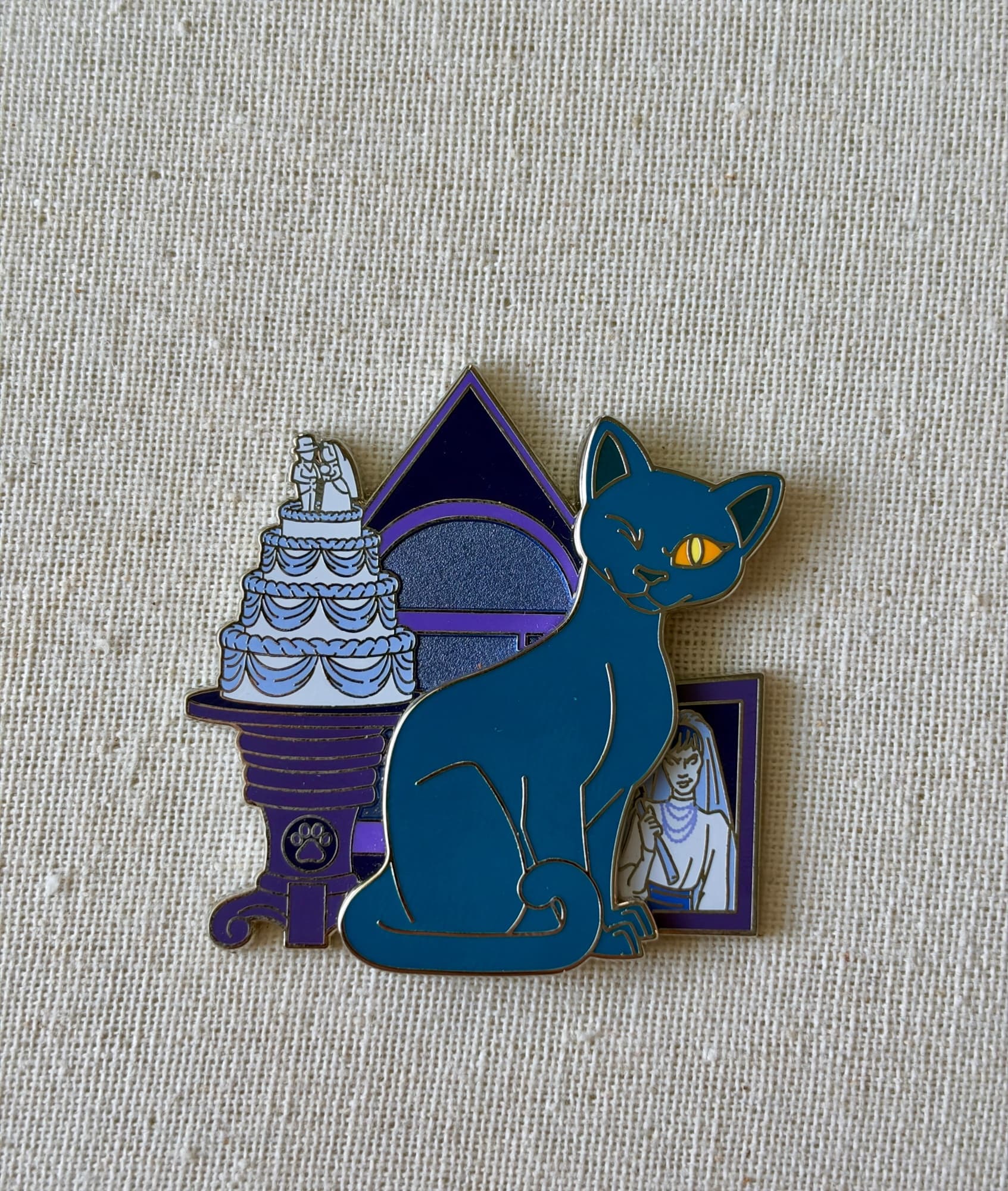 WDW Haunted Mansion Black Cat AC Pin, the front