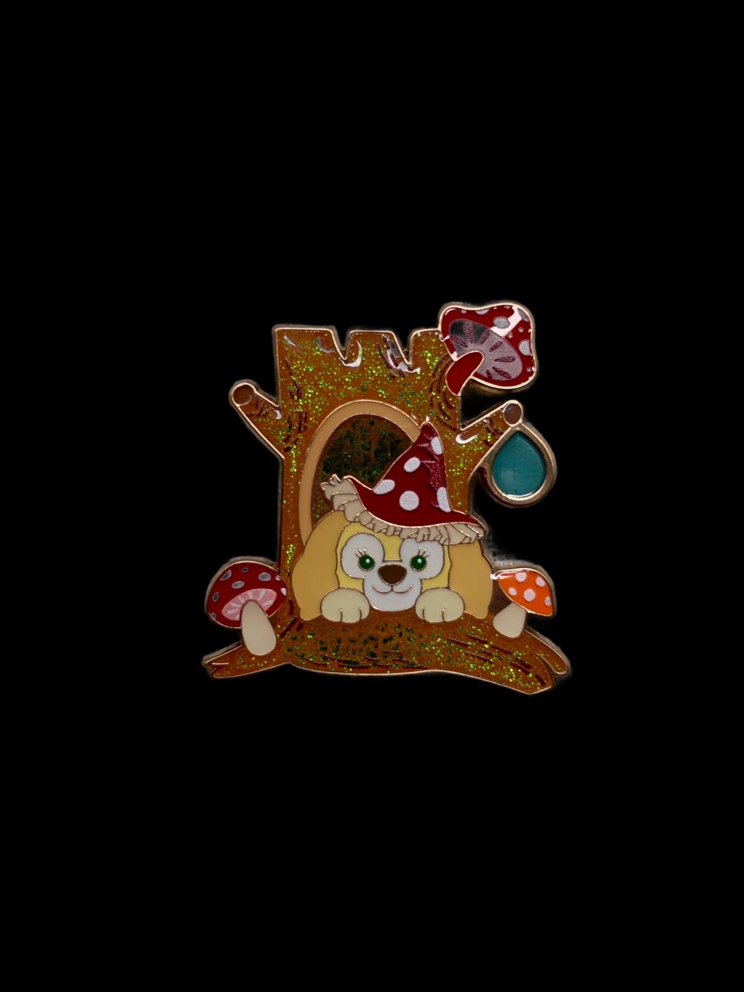 SHDL Duffy & Friend Dewdrop Mystery Pin - CookieAnn, the front