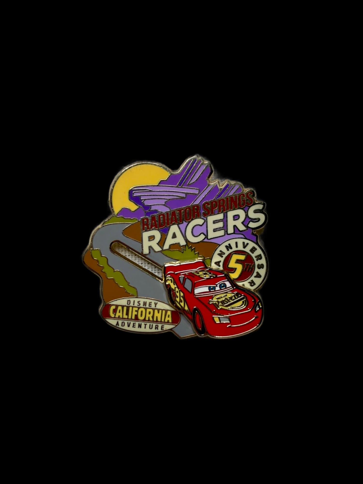 Cast Exclusive Radiator Springs 5th Anniversary Pin, the front